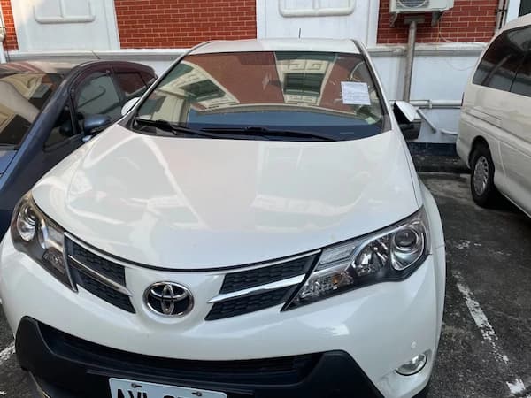 2013年份TOYOTA RAV4，該車輛1987CC，僅滯欠牌照稅、燃料費及罰鍰合計1萬9769元，為第一次拍賣，詢問度高。記者邵心杰／翻攝